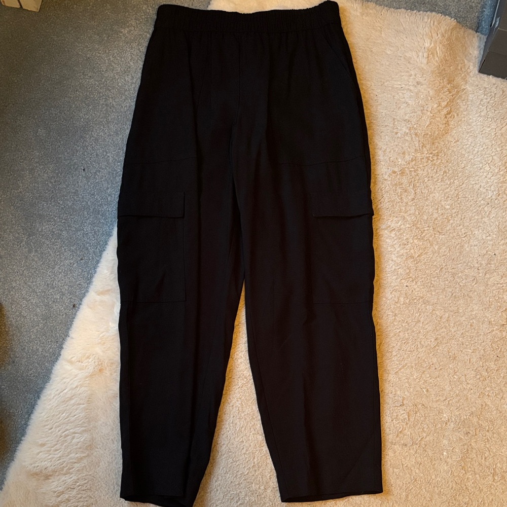 NWOT - Black Cargo Jogger Pants - Classic Casual